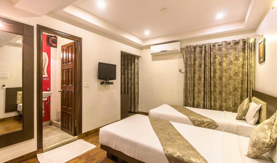 The Pearl Hotel Kolkata Exterior photo