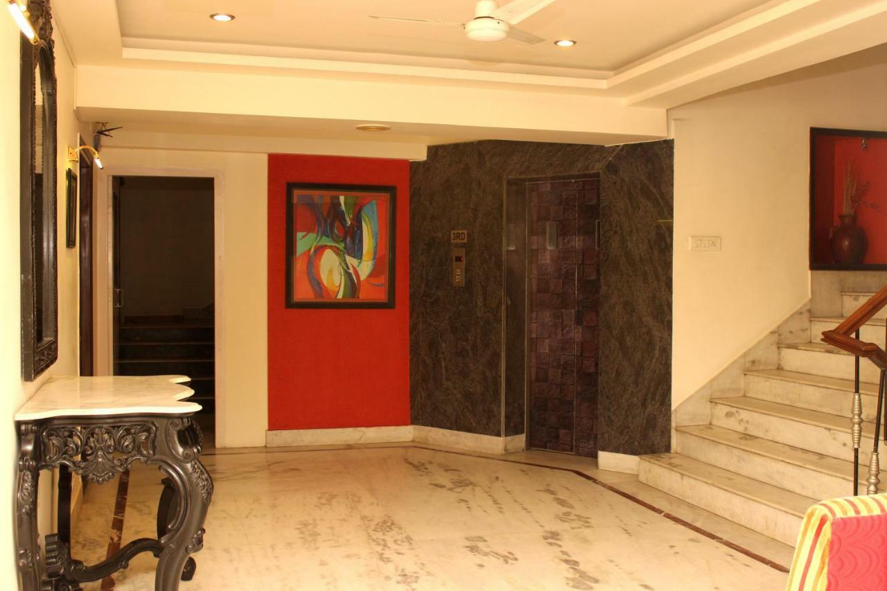 The Pearl Hotel Kolkata Exterior photo