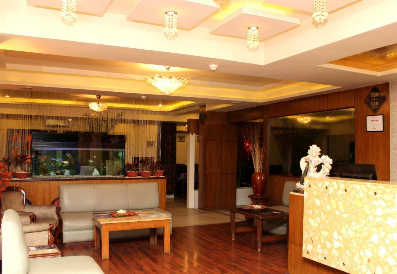 The Pearl Hotel Kolkata Exterior photo